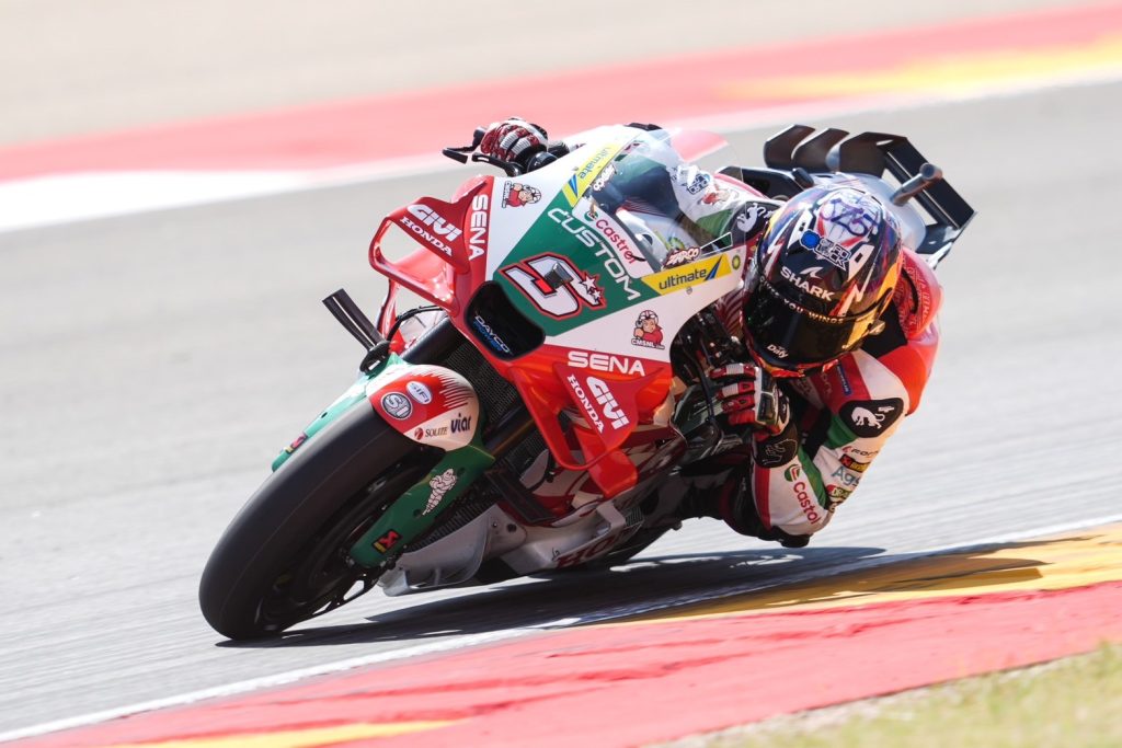 This image has an empty alt attribute; its file name is Q-MotoGP-%E0%B8%AA%E0%B8%99%E0%B8%B2%E0%B8%A18-04-1024x683.jpg