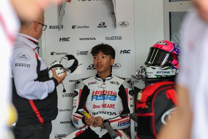 This image has an empty alt attribute; its file name is Race-MotoGP-%E0%B8%AA%E0%B8%99%E0%B8%B2%E0%B8%A111-07.jpg