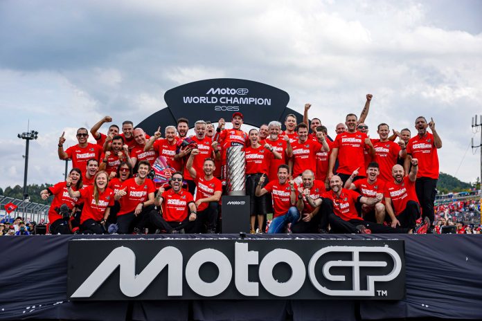 MotoGP 2025 group shot